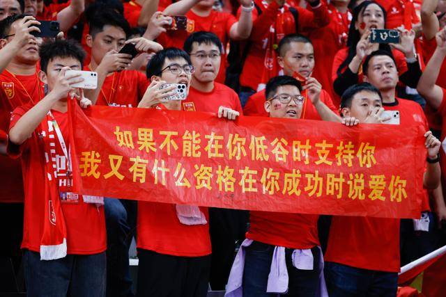 索汉：我们入住的酒店是我刚来马刺住的地方 有点回到原点的感觉